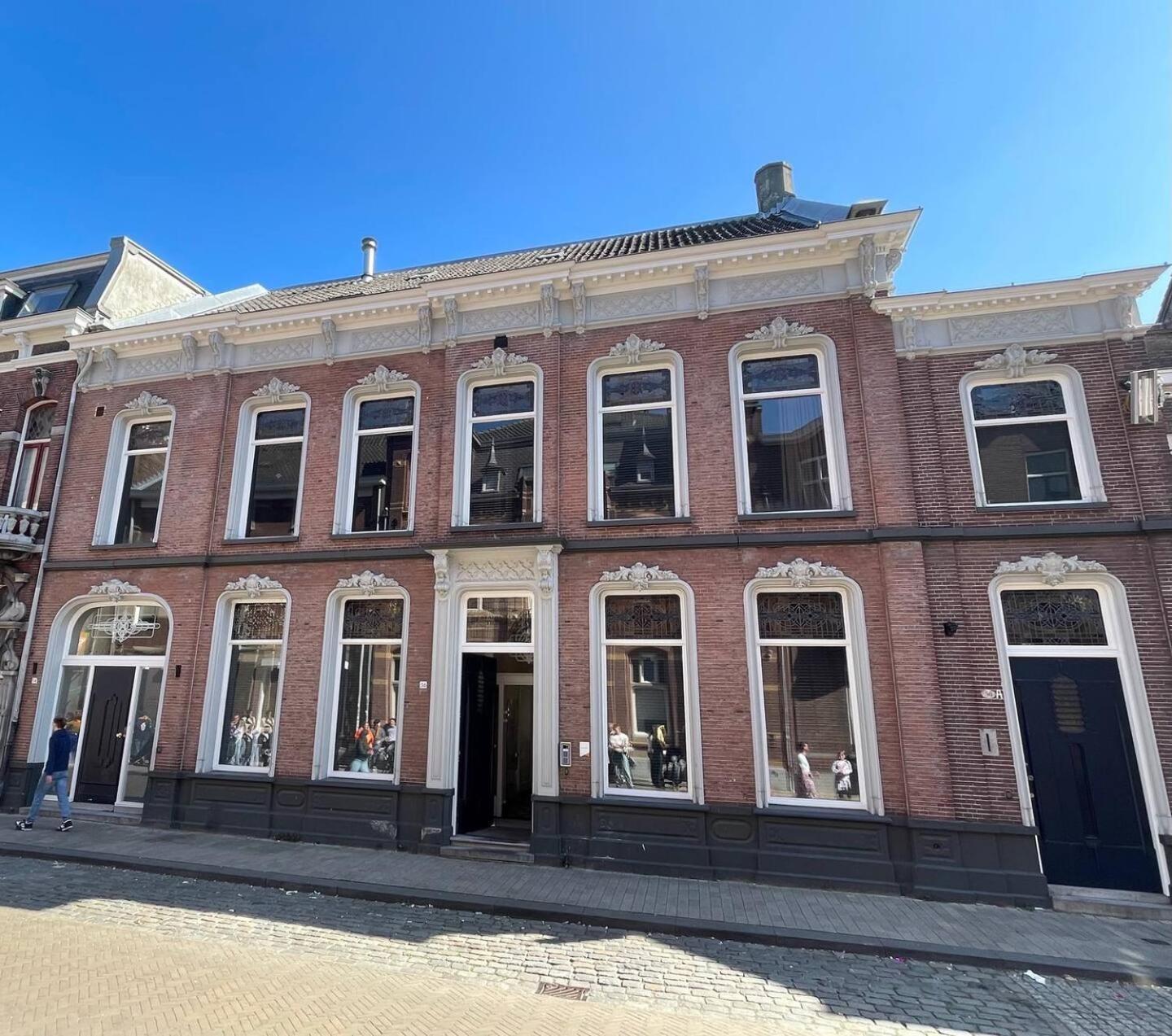 Child Favorite Coach House City Villa Tilburg Exterior photo